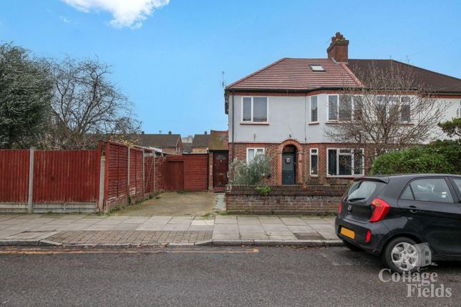 Green Street, Enfield, EN3 4 bed maisonette for sale