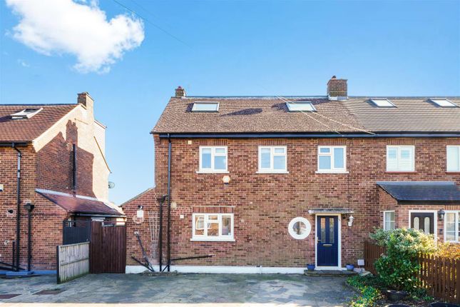 4 bedroom semi-detached house for sale