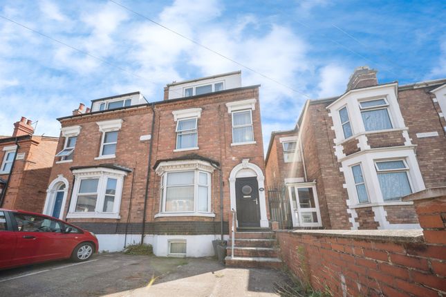 4 bed semi-detached house