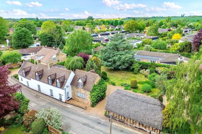 Huntingdon Road, Huntingdon PE28 4 bed detached house for sale