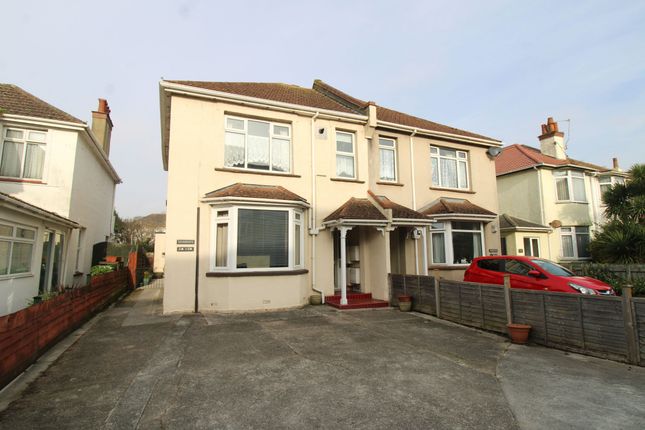 2 bed flat