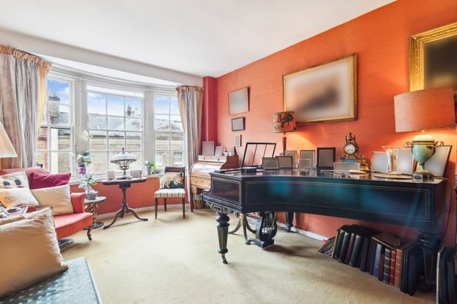 Chelsea Lodge, 58 Tite Street, Chelsea 2 bed flat for sale