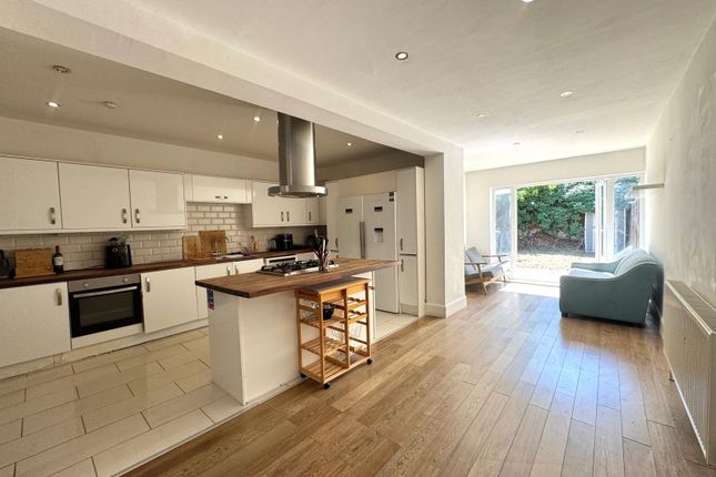 5 bedroom town house for sale