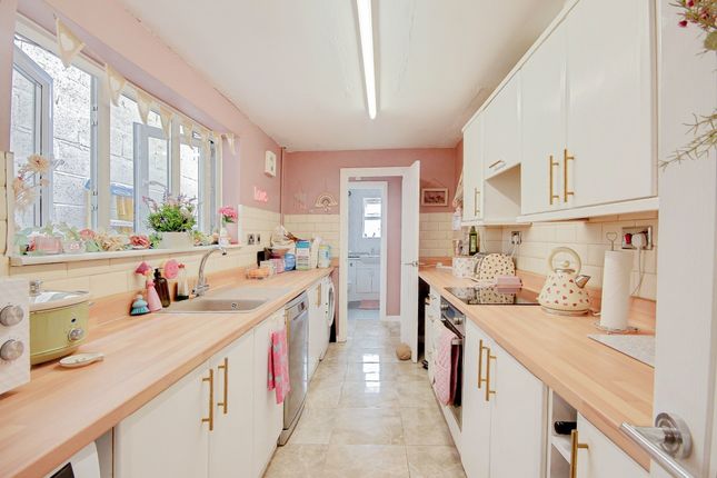 Stanley Road, Linden, Gloucester, GL1 2 bed terraced house for sale