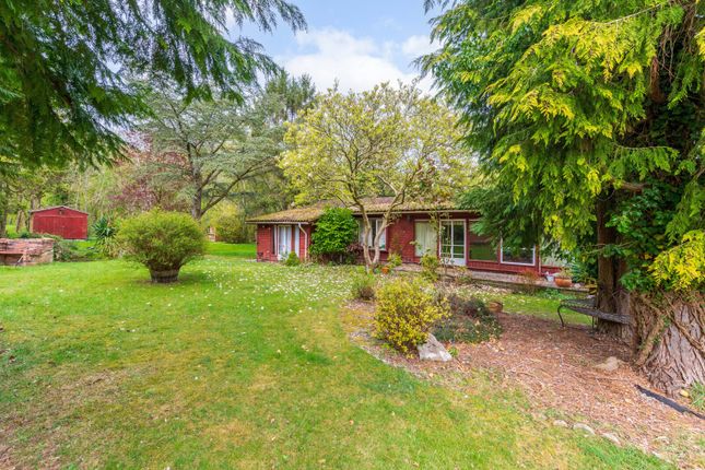 Droitwich, Worcestershire 4 bed bungalow for sale
