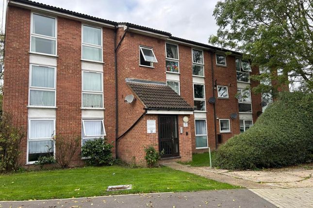 Poplar Grove, London 1 bed flat for sale