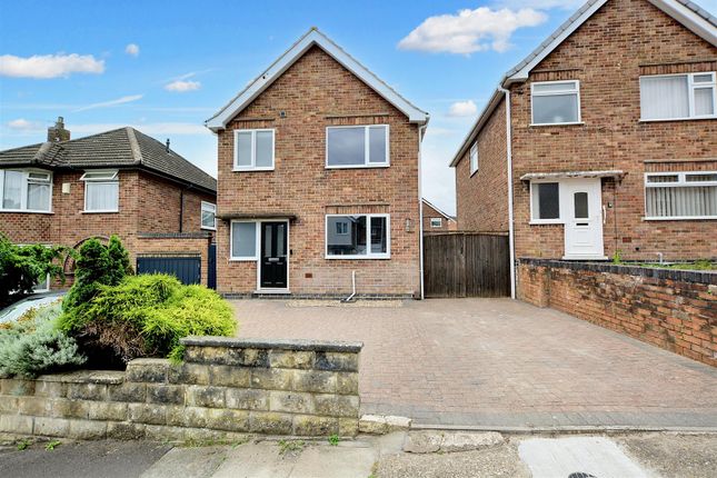 Oakdale Drive, Chilwell, Nottingham 3 bed detached house for sale
