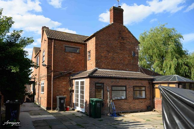 3 bed semi-detached house