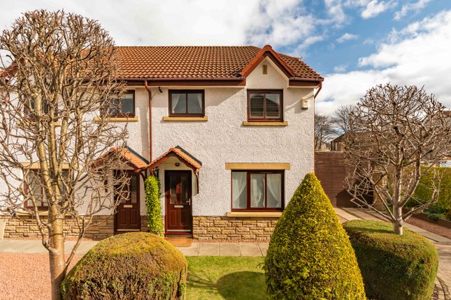 3 bedroom semi-detached villa for sale