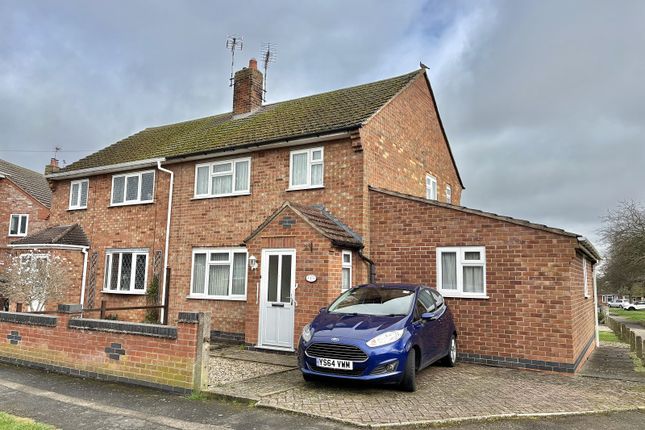 5 bed semi-detached house