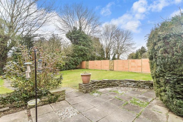 4 bed semi-detached bungalow