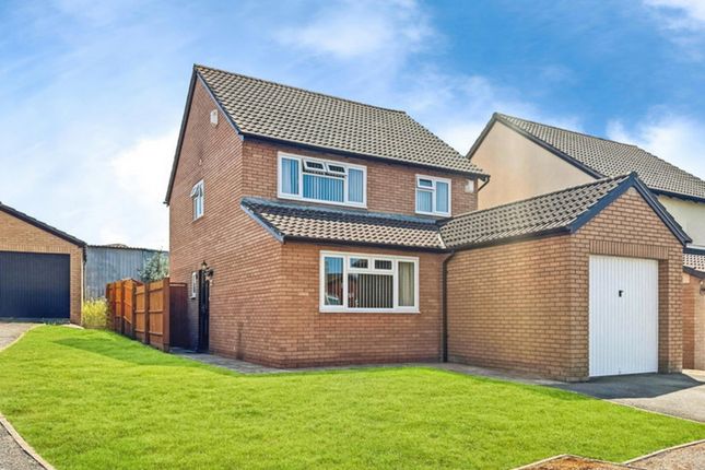 Barn Owl Way, Stoke Gifford, Bristol... 4 bed detached house for sale