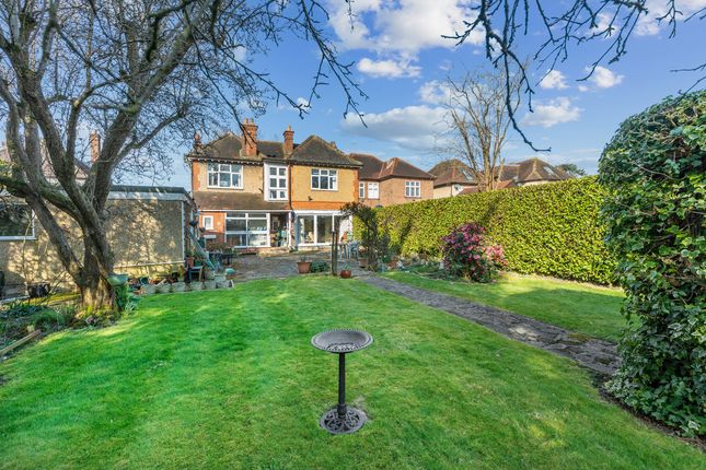 4 bed detached house