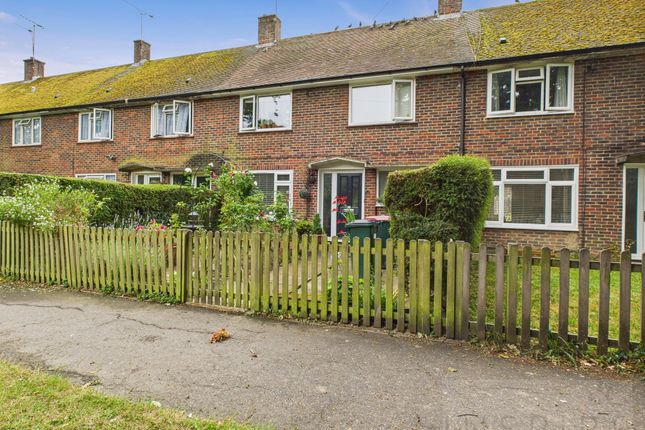 Boundary Close, Crawley RH10 3 bed terraced house for sale