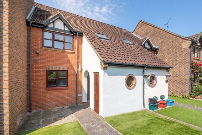 Beaumont Place, Isleworth, Middlesex... 3 bed flat for sale