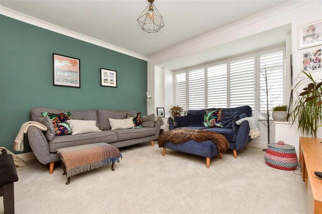 Hitchings Way, Reigate, Surrey 3 bed semi