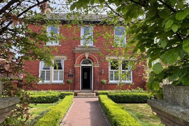 Westhead Road, Leyland PR26 4 bed detached house for sale