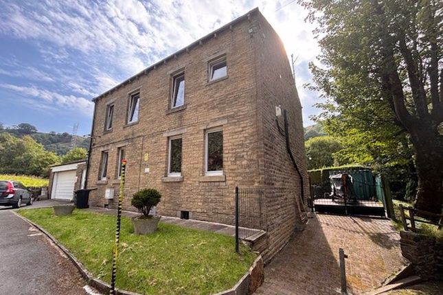 Todmorden OL14 4 bed detached house for sale
