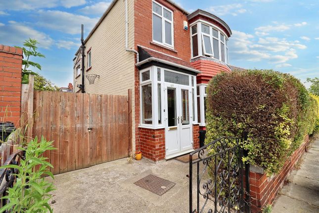 Rochester Road, Middlesbrough, TS5 6QE 3 bed detached house for sale
