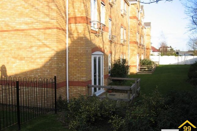 Dominion Close, Hounslow, Greater... 2 bed flat for sale