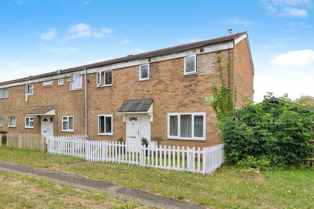 4 bedroom end of terrace house for sale
