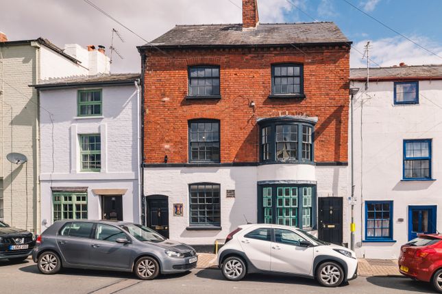 4 bedroom terraced house for sale