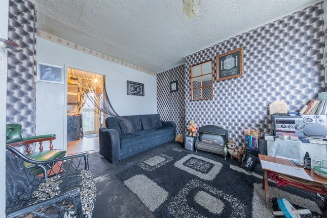 3 bed terraced house