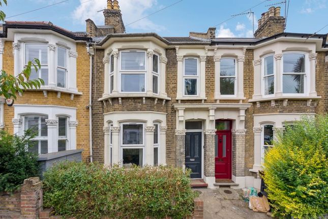 Roding Road, E5 0DN 3 bed house for sale