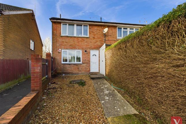 Dorel Close, Luton LU2 2 bed end of terrace house for sale