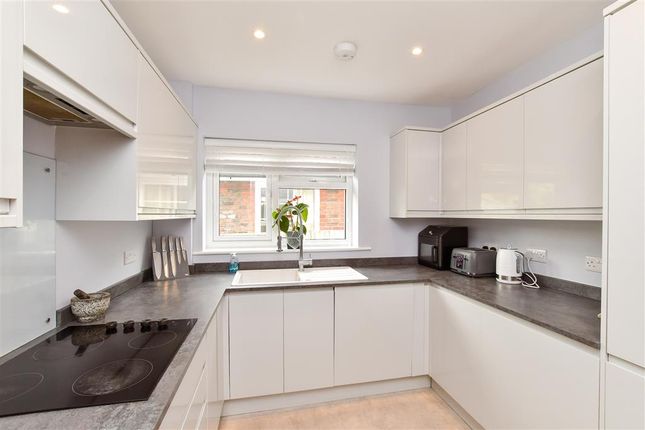 2 bed semi-detached bungalow