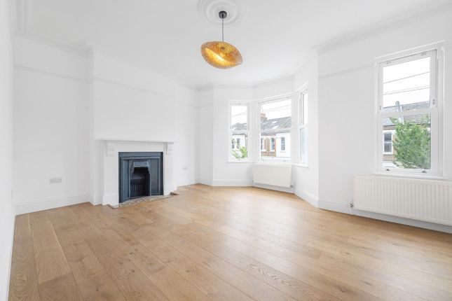 Hubert Grove, SW9 2 bed flat for sale