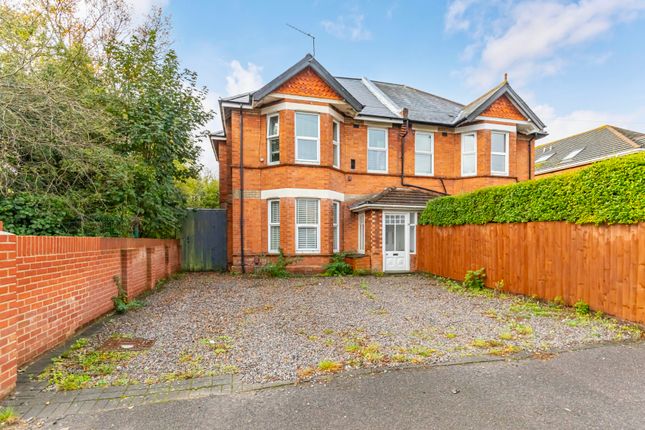 3 bedroom maisonette for sale
