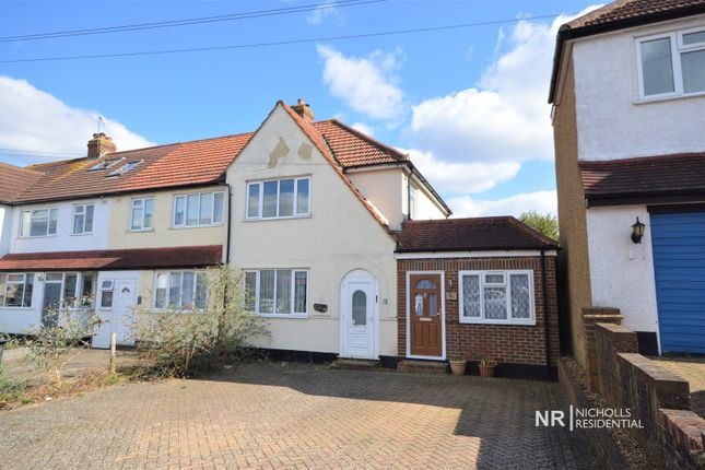 4 bedroom end of terrace house for sale