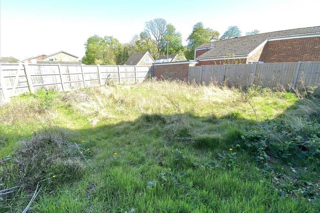 adj to 9 Ancaster Drive, Sleaford NG34 Plot for sale