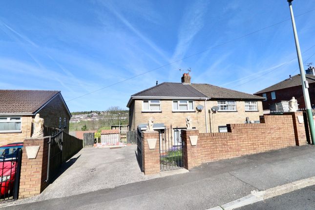 Salway Avenue, Pengam, NP12 3 bed semi