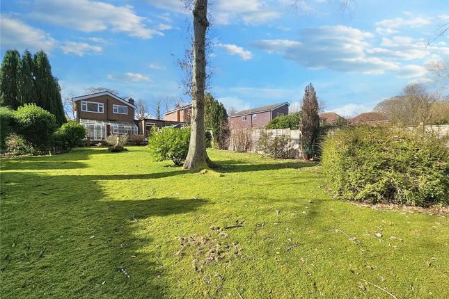 Grailands Close, Haslemere GU27 3 bed detached house for sale