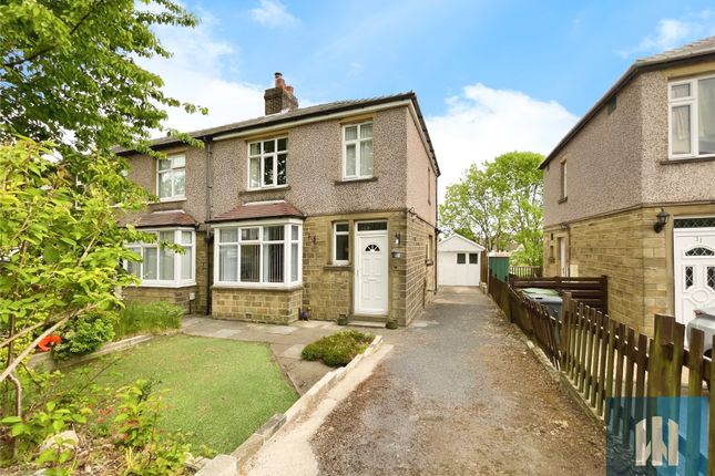 Dalmeny Avenue, Crosland Moor... 3 bed end of terrace house for sale