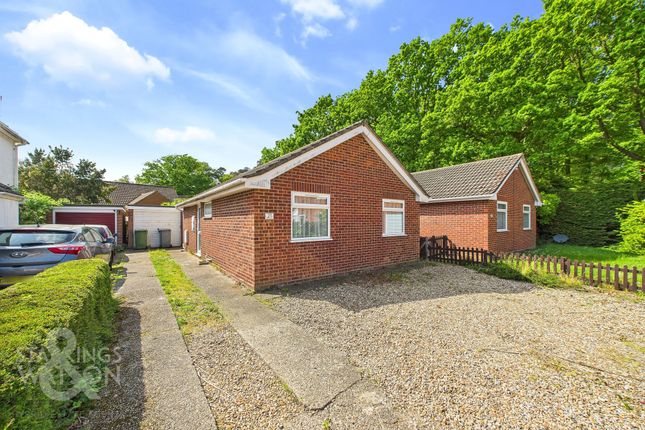Hammond Close, Sprowston, Norwich 2 bed detached bungalow for sale