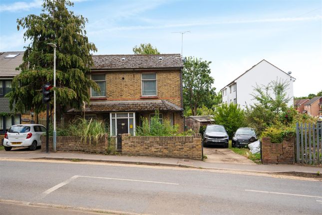 2 bedroom detached house for sale