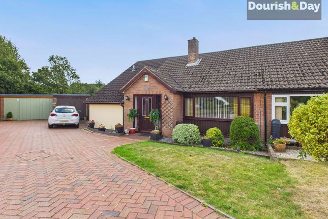 Summerhill Gardens, Market Drayton TF9 3 bed semi