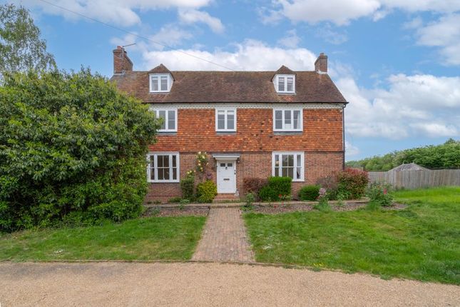 6 bedroom detached house for sale