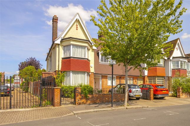 Titchwell Road, London, SW18 3 bed semi