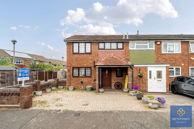 Udall Gardens, Collier Row, RM5 3 bed end of terrace house for sale