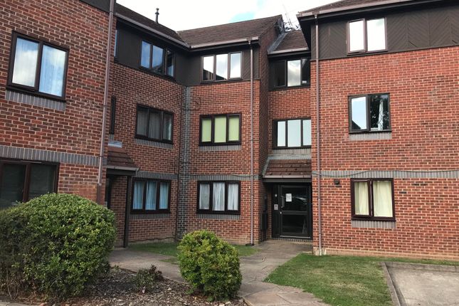 Alexandra Avenue, Camberley GU15 1 bed flat for sale
