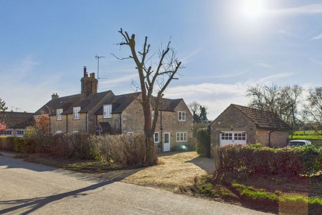 Stamford PE9 5 bed detached house for sale