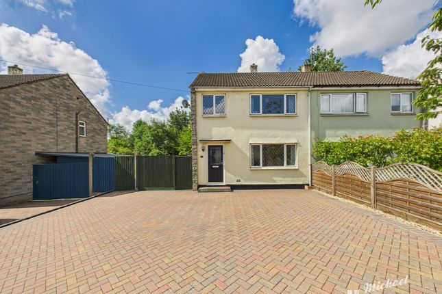 Ashley Row, Aylesbury, Buckinghamshire 3 bed semi