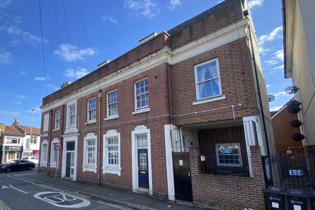 Shaftsbury Mews, North End 2 bed ground floor flat for sale