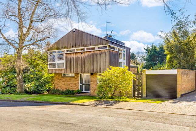 Welwyn Garden City, Hertfordshire, AL8 5 bed detached house for sale