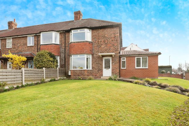 4 bedroom end of terrace house for sale