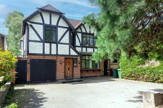 Canons Drive, Edgware, HA8 5 bed detached house for sale